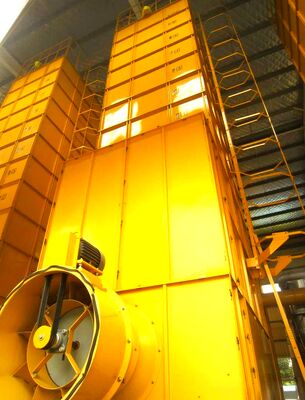 19.4KWトウモロコシの乾燥装置、8つの穀物チャネルの機械トウモロコシのドライヤー